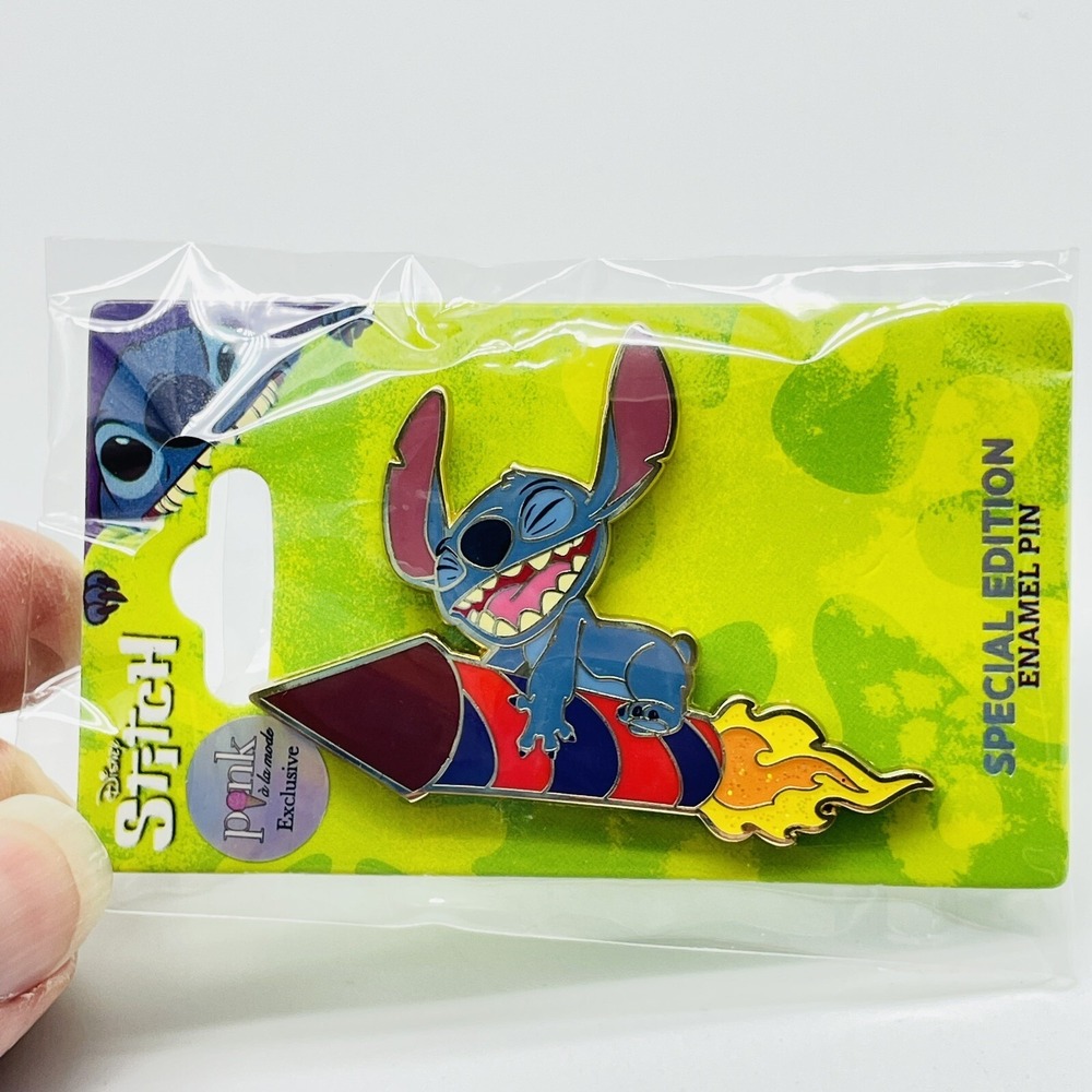 Disney Pin PALM Stitch Rocket LE 300 Lilo Enamel Gold Tone NIP